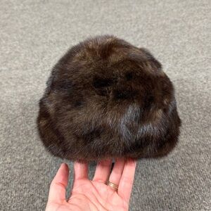 Vintage Brown Real Mink Fur Women’s Hat Winter Ski Beanie Luxury Après-Ski Cap